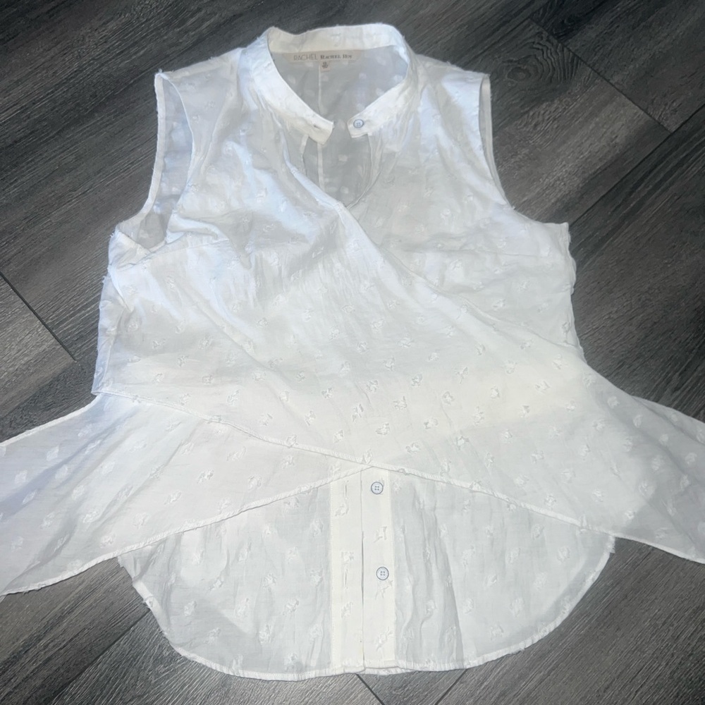 Rachel Roy size M white wrap around top